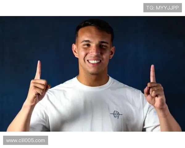 焦瓦内圆梦那不勒斯致敬大罗